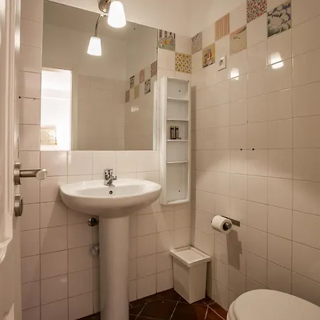 Spacious Tm Family Flat With Terrace * Lisboa